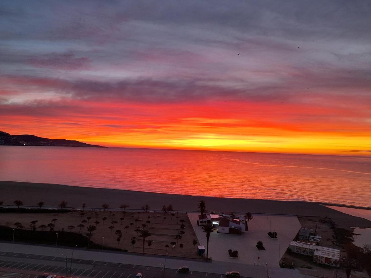 Apartamento Con Magnificas Vistas Al Mar - Wifi Gratis Empuriabrava Exterior foto